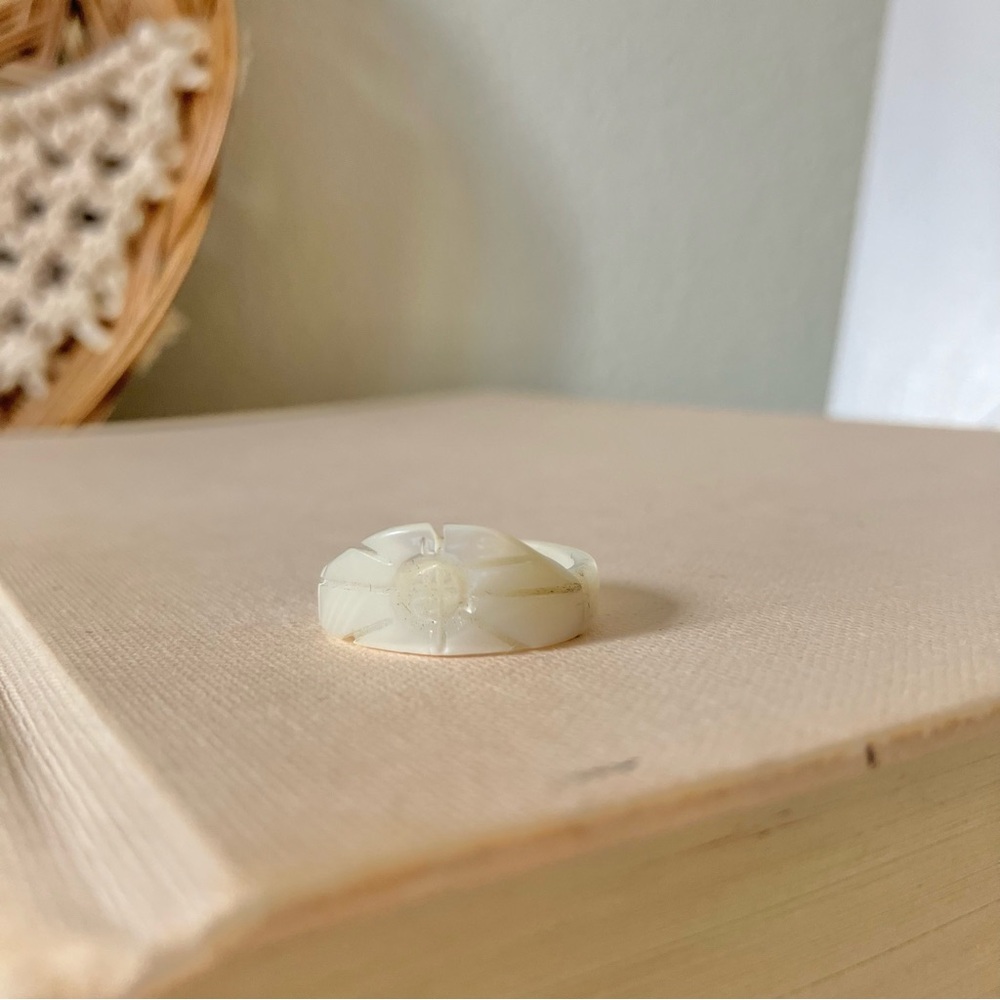 White Carved Mother of Pearl Ring Band “Gaia” Taiwan Chunky Earthy Eclectic Neut - Picture 5 of 13